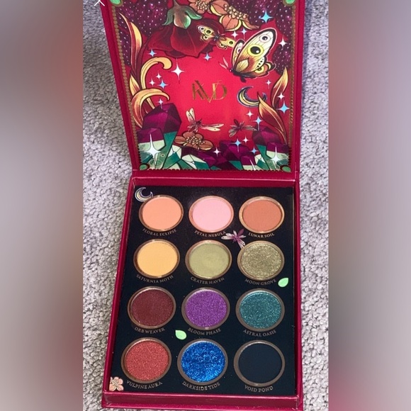 KVD Beauty Moongarden Eyeshadow Palette - Picture 5 of 7